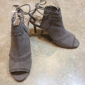 JGOODS TAN ANKLE BOOTIE